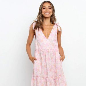 Petal &  Pup Erenda Dress